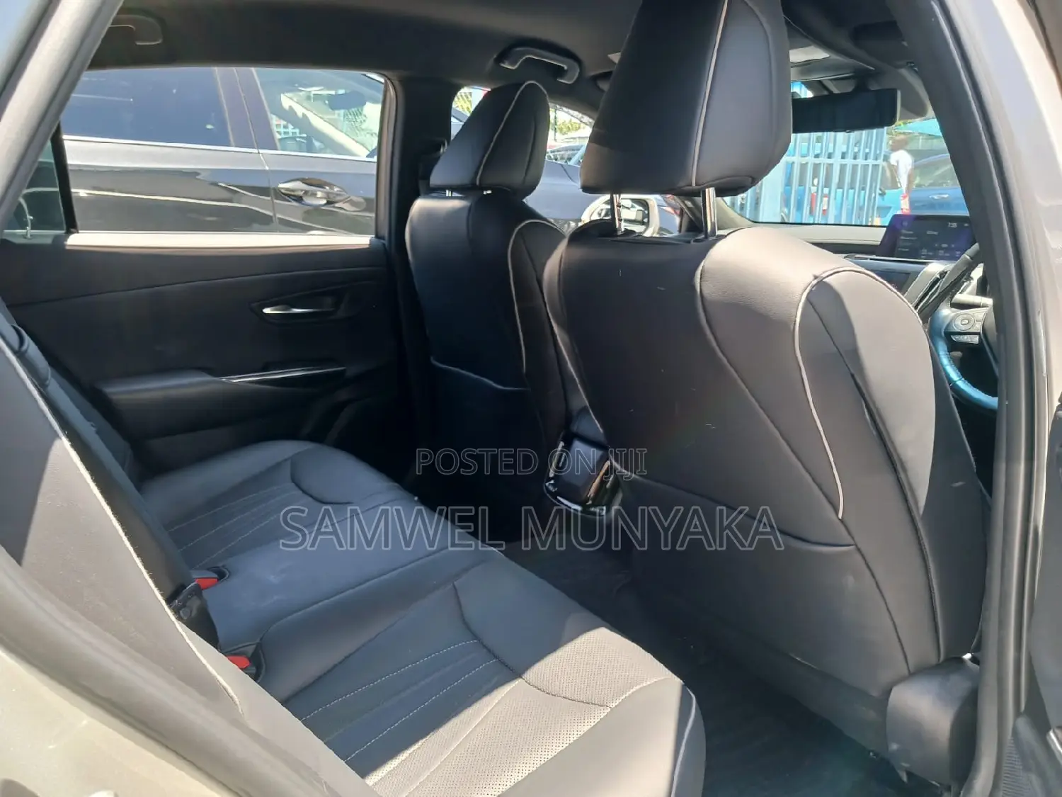 Toyota Crown Majesta 2.5 AWD Hybrid 2017 Silver