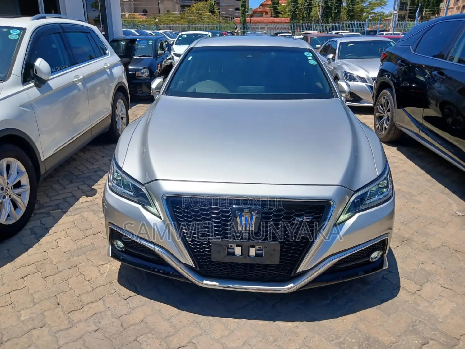 Toyota Crown Majesta 2.5 AWD Hybrid 2017 Silver