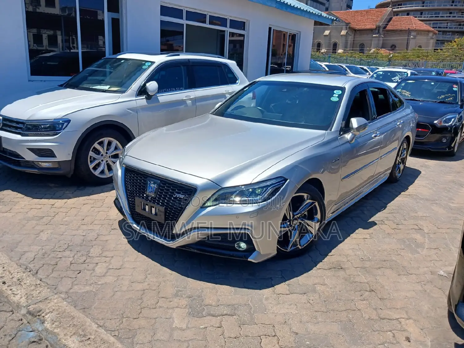 Toyota Crown Majesta 2.5 AWD Hybrid 2017 Silver