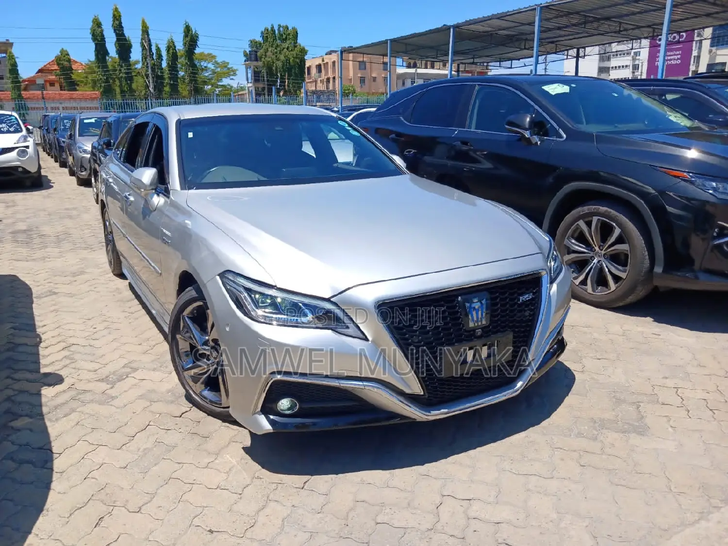 Toyota Crown Majesta 2.5 AWD Hybrid 2017 Silver