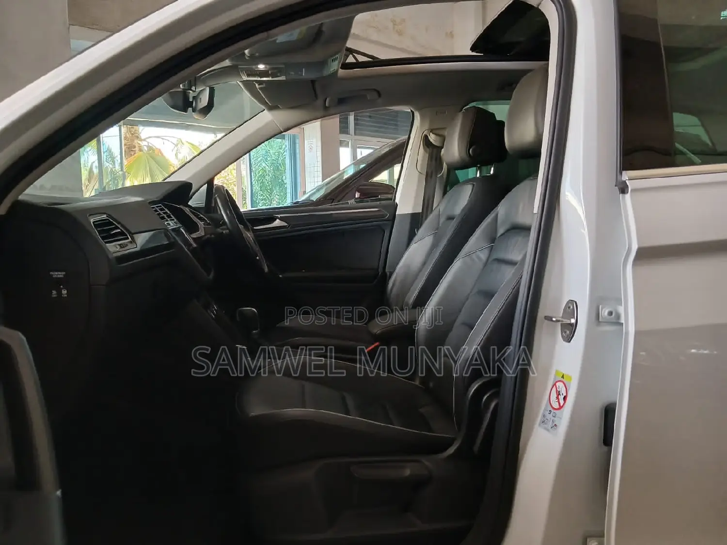 Volkswagen Tiguan 2.0T Sport FWD 2017 Pearl