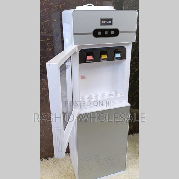 ✓ 3 Tapes Dispenser
