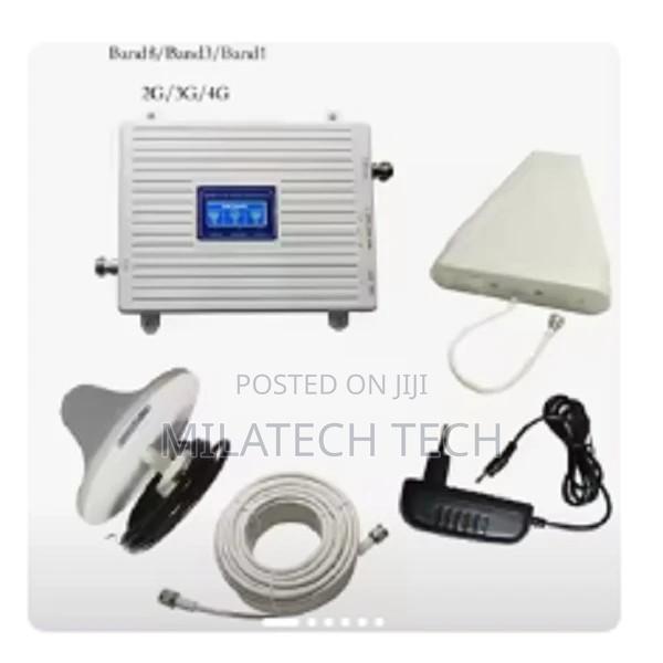 Tri Band 900 1800 Repeater GSM/.; .