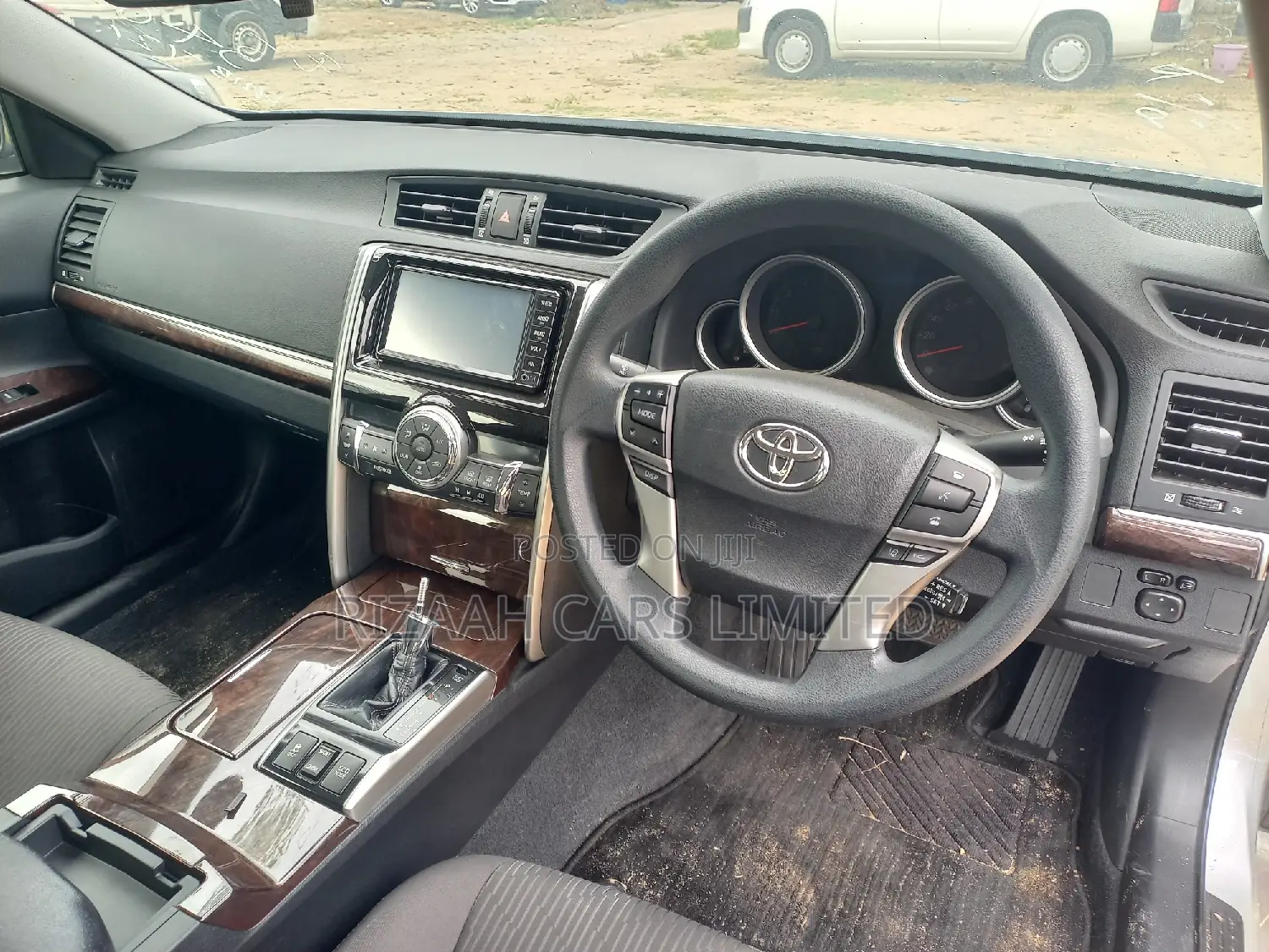 Toyota Mark X 2.5 AWD 2017 Silver