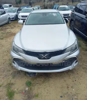 Toyota Mark X 2.5 AWD 2017 Silver