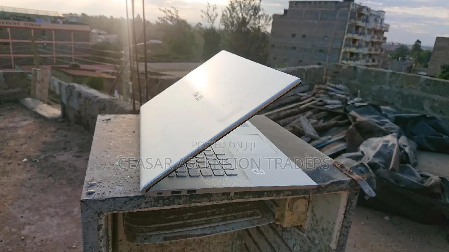 Laptop Asus X71A 8GB Intel Core i3 HDD 1T