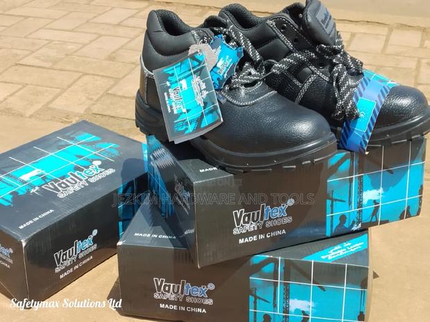 Vaultex Quality Safety Boots - thumbnail 2