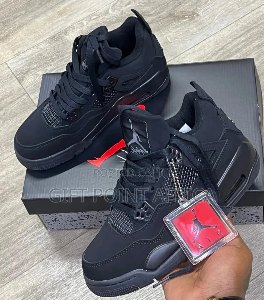 Air Jordan 4 Black Cat Unisex Sneakers
