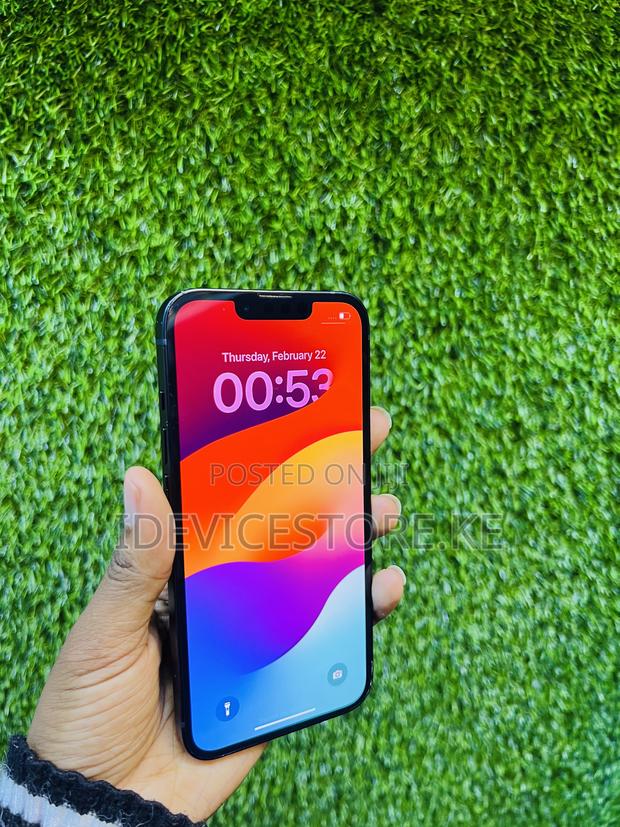 Apple iPhone 13 256 GB Black - thumbnail 2