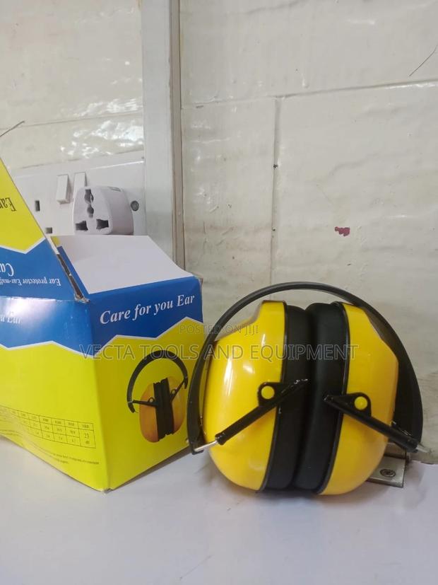 Ear Muffs 23 Db Capacity