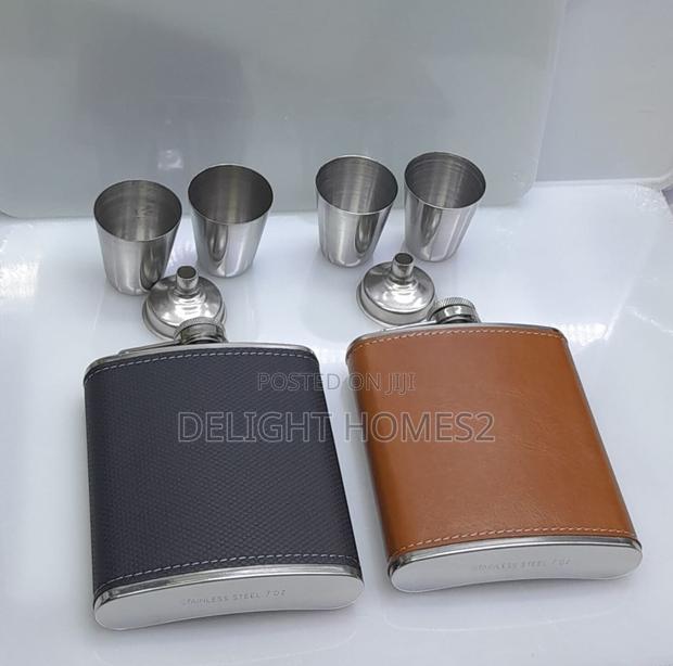 Portable Hip Flask/Whisky Bottle Set - thumbnail 2