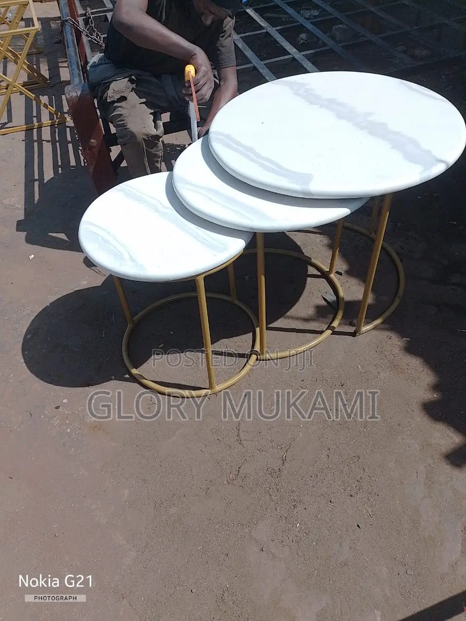 Round Tables Set