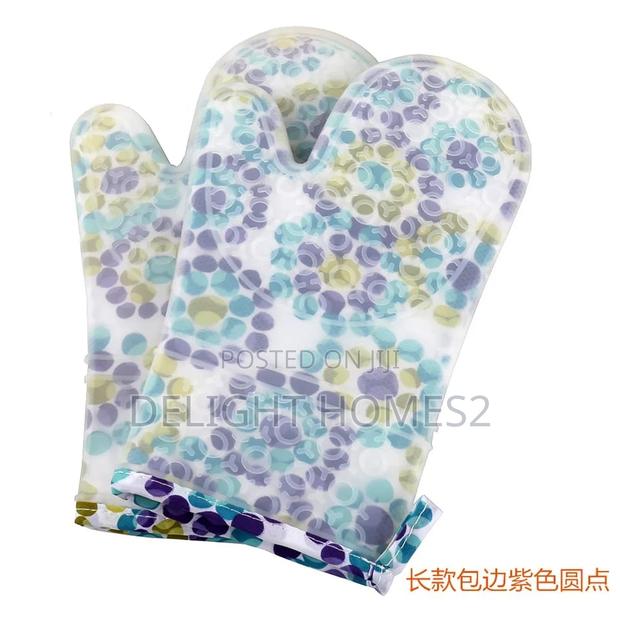 Oven Gloves - thumbnail 2