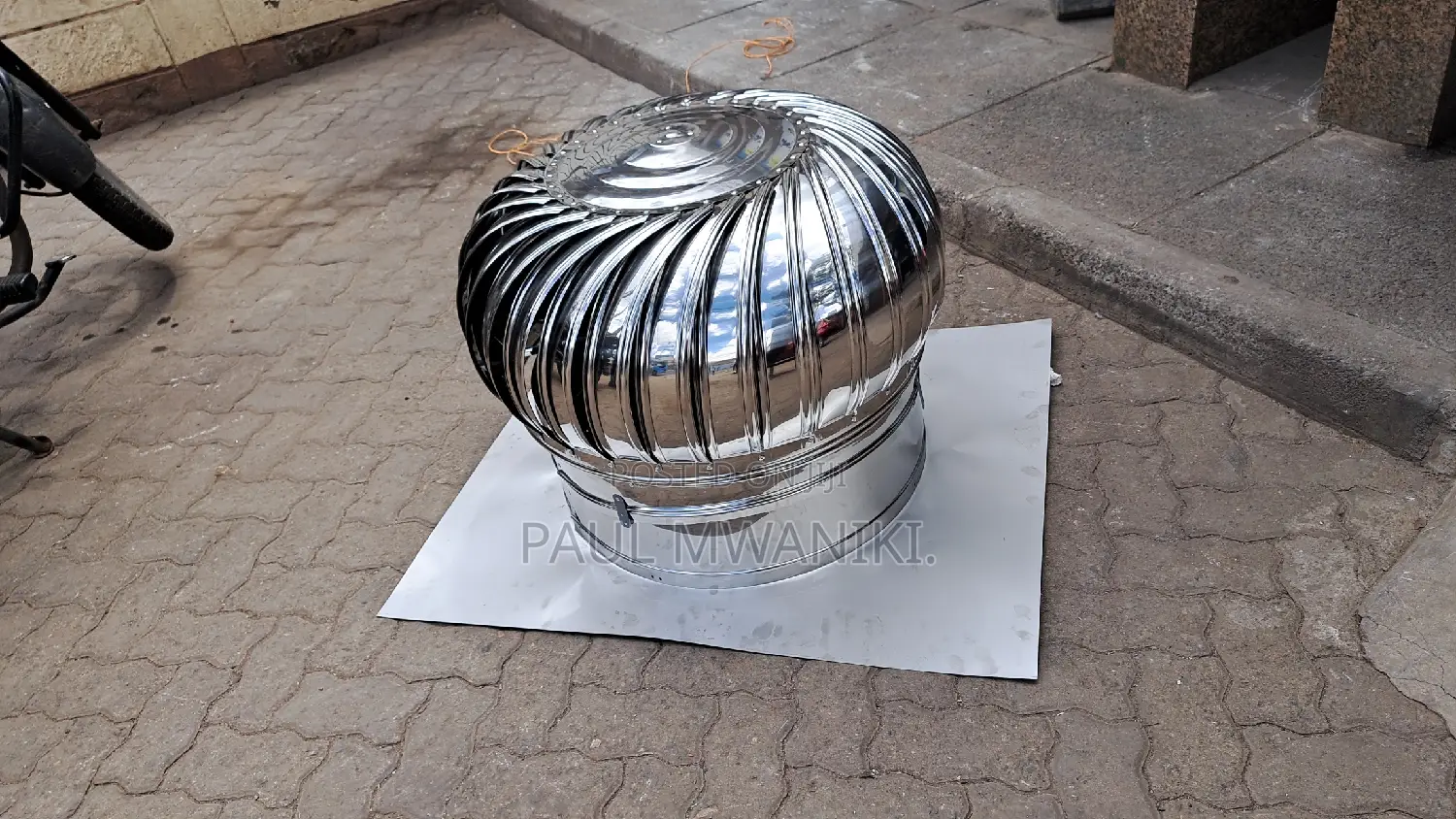 Industrial Roof Cyclone Ventilator. - 24" 18".