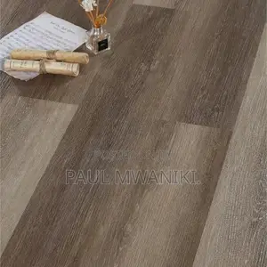 Laminates Wooden Floor.8mm