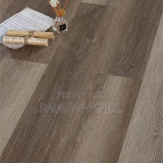 Laminates Wooden Floor.8mm - thumbnail 3