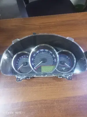 Auris Clock