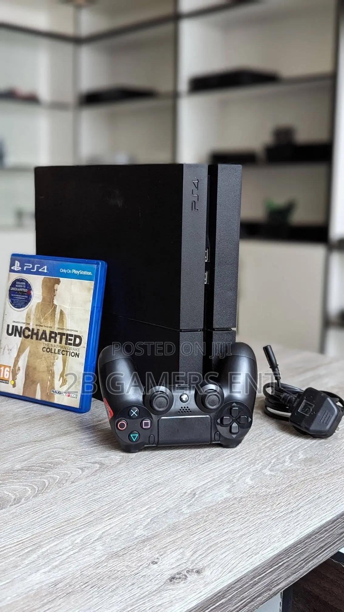 Ps4 Standard Version, Uncharted