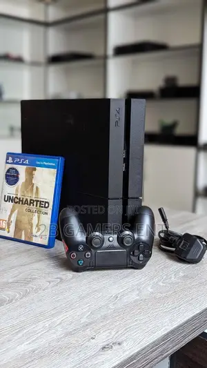 Ps4 Standard Version, Uncharted