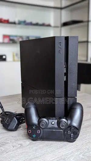 Ps4 Standard Version, Uncharted