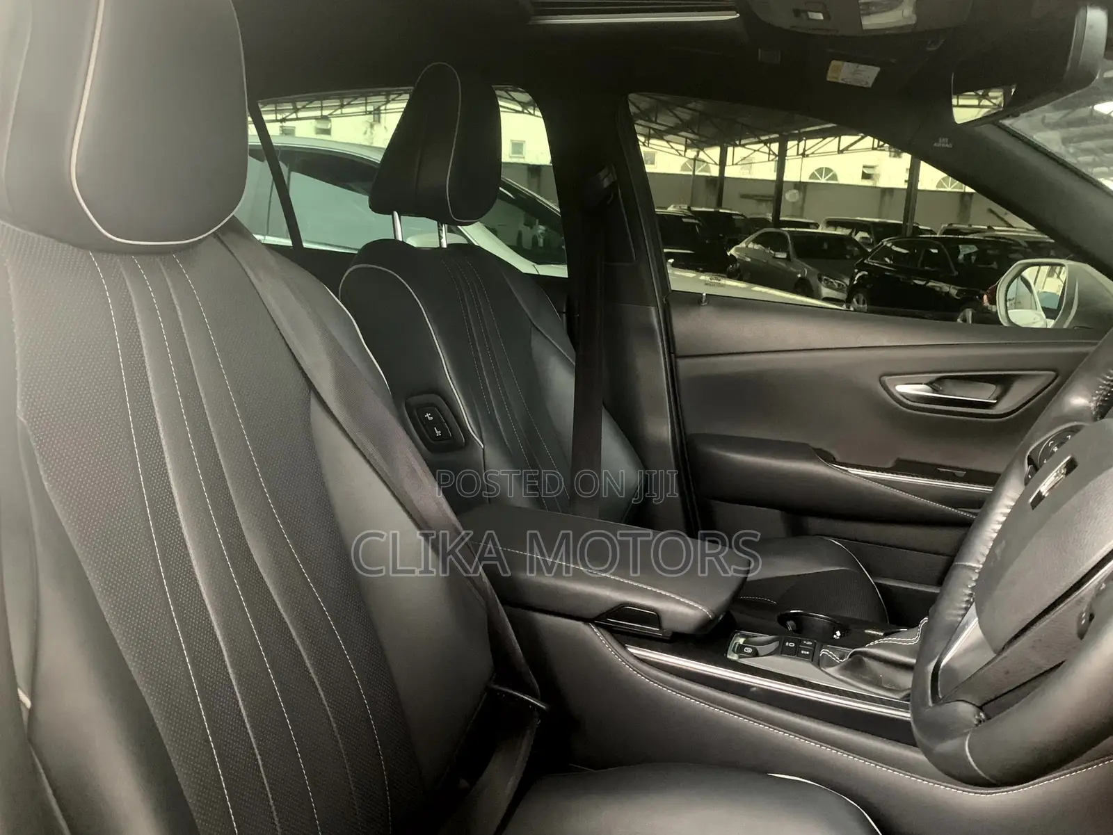 Toyota Crown 2019 White