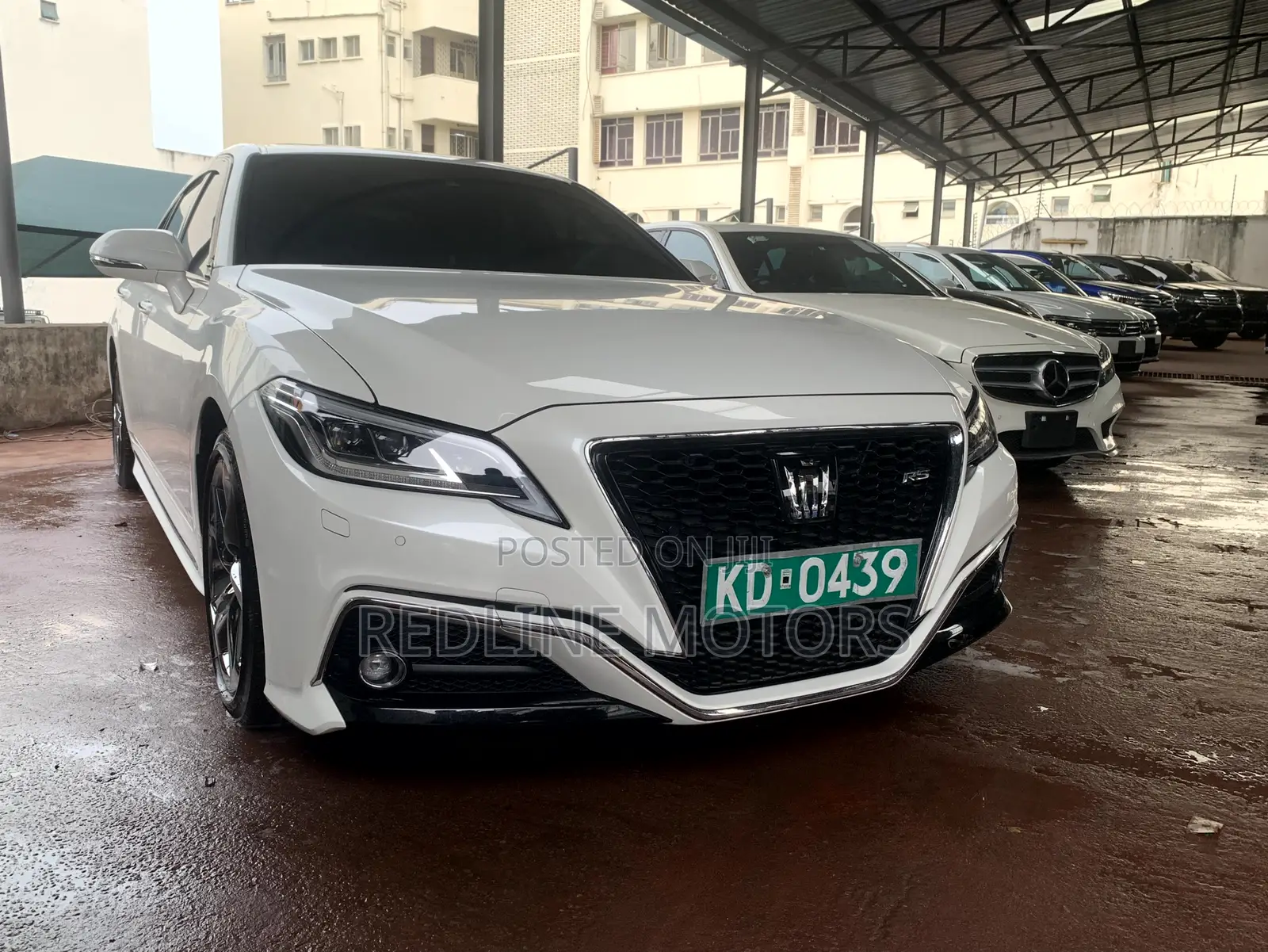 Toyota Crown 2019 White