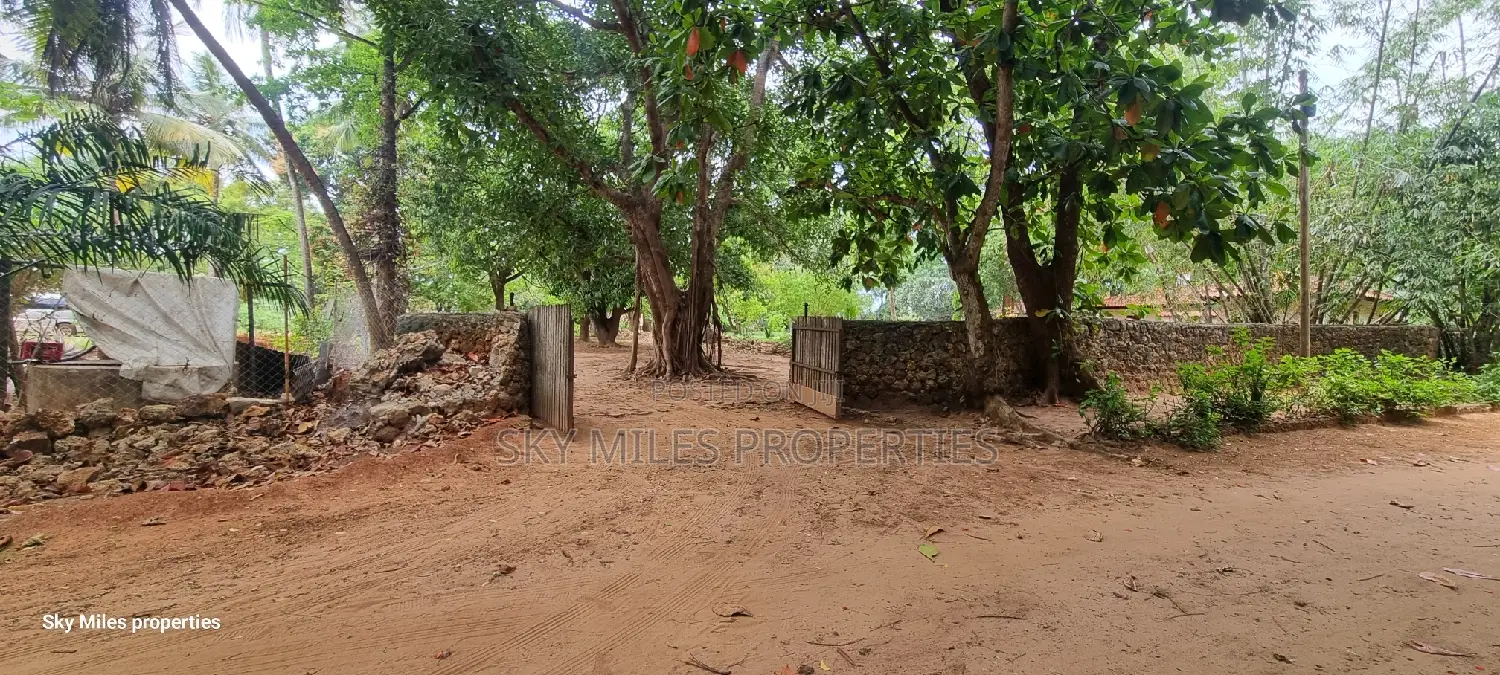 Serena 1/4 Acre Beach Plot for Sale
