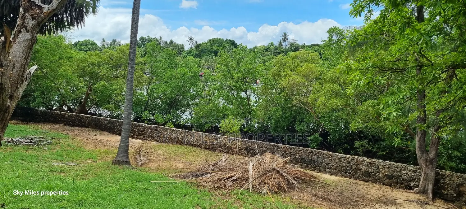 Serena 1/4 Acre Beach Plot for Sale