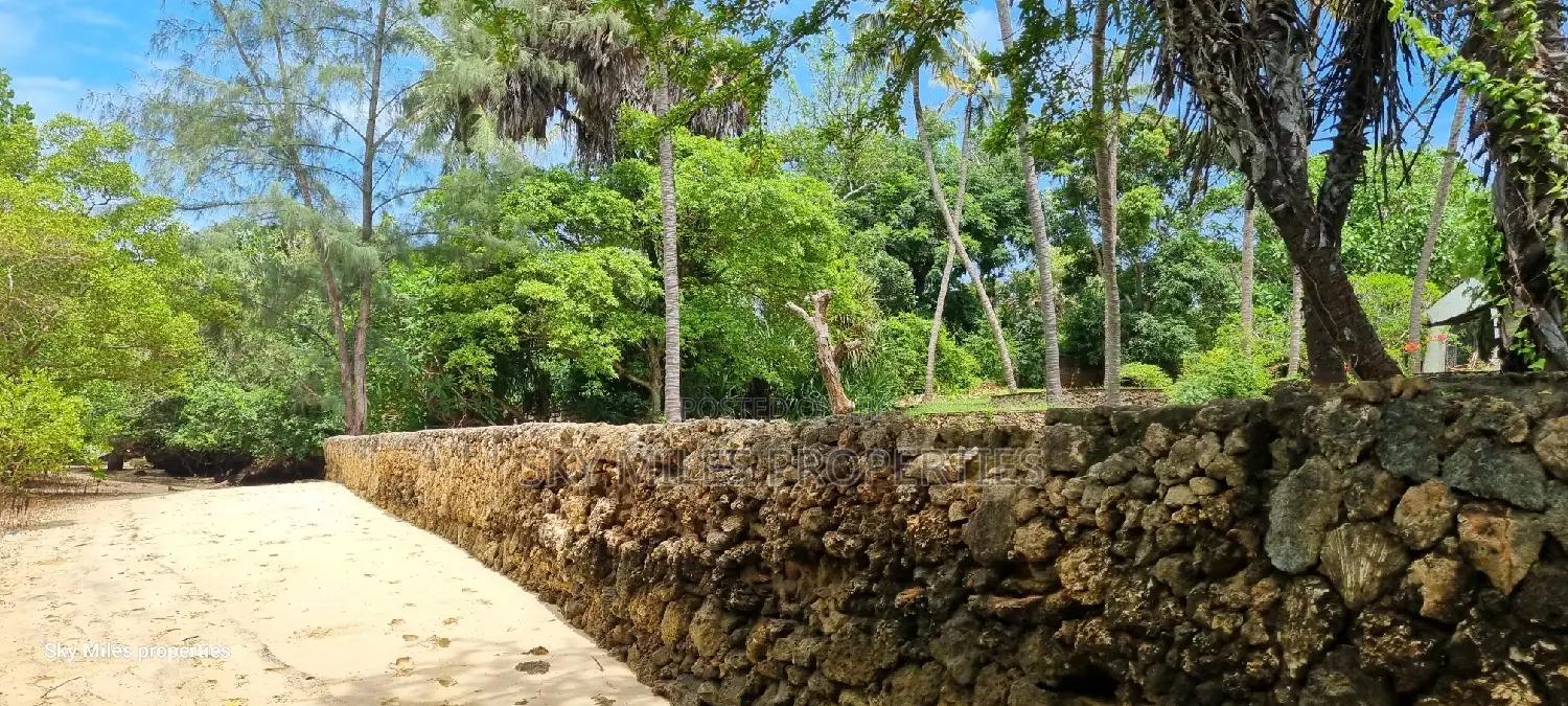 Serena 1/4 Acre Beach Plot for Sale