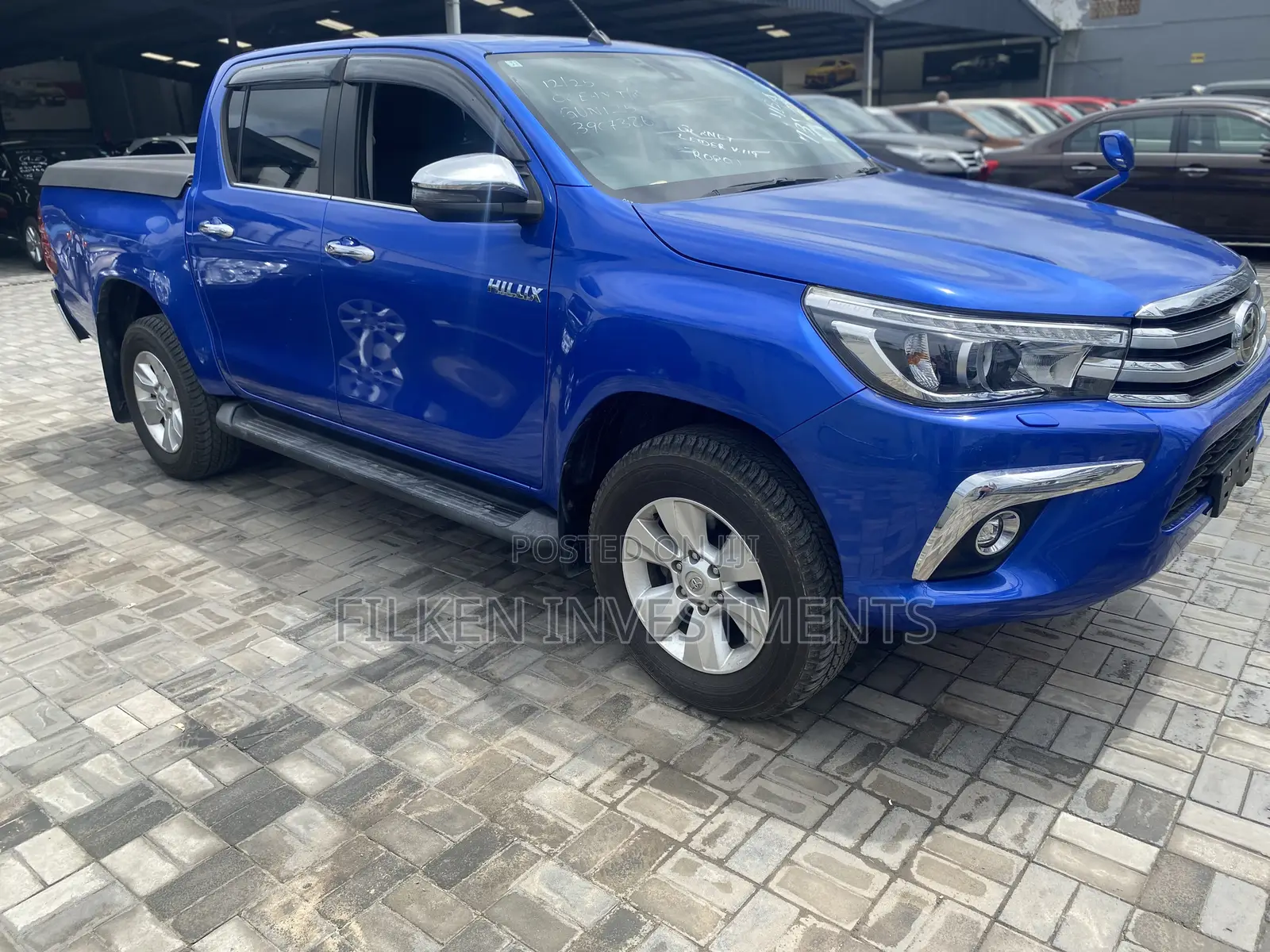 Toyota Hilux 2019 Blue