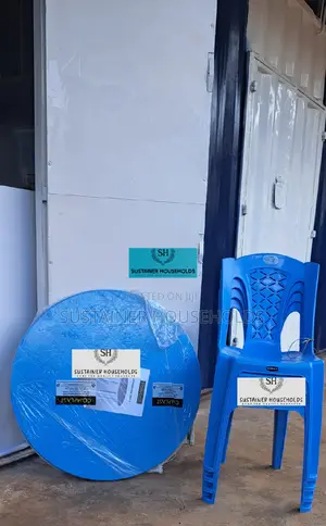 Longlasting Hotel Plastic Chairs and Table Set
