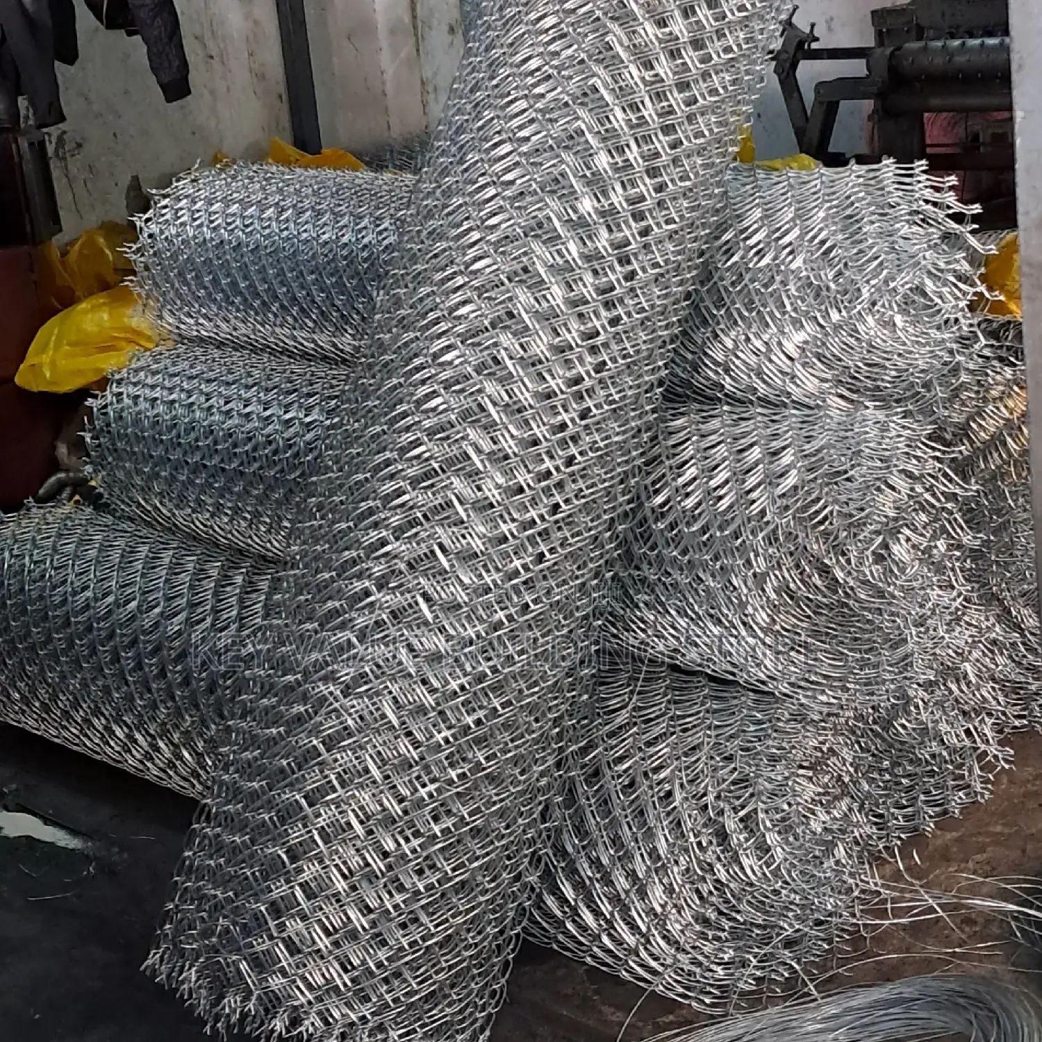 Heavy Guage Commercial Chainlink 10g Mesh 50×50 8fts Height