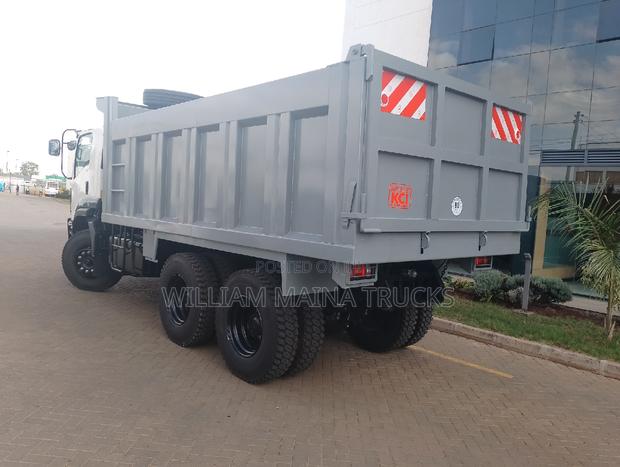Isuzu FVZ (Bluepower) 2024 White - thumbnail 4