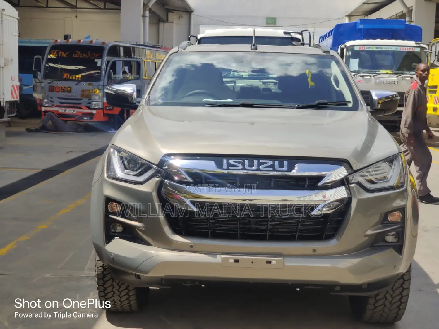 New Isuzu D-MAX 2024 Gray