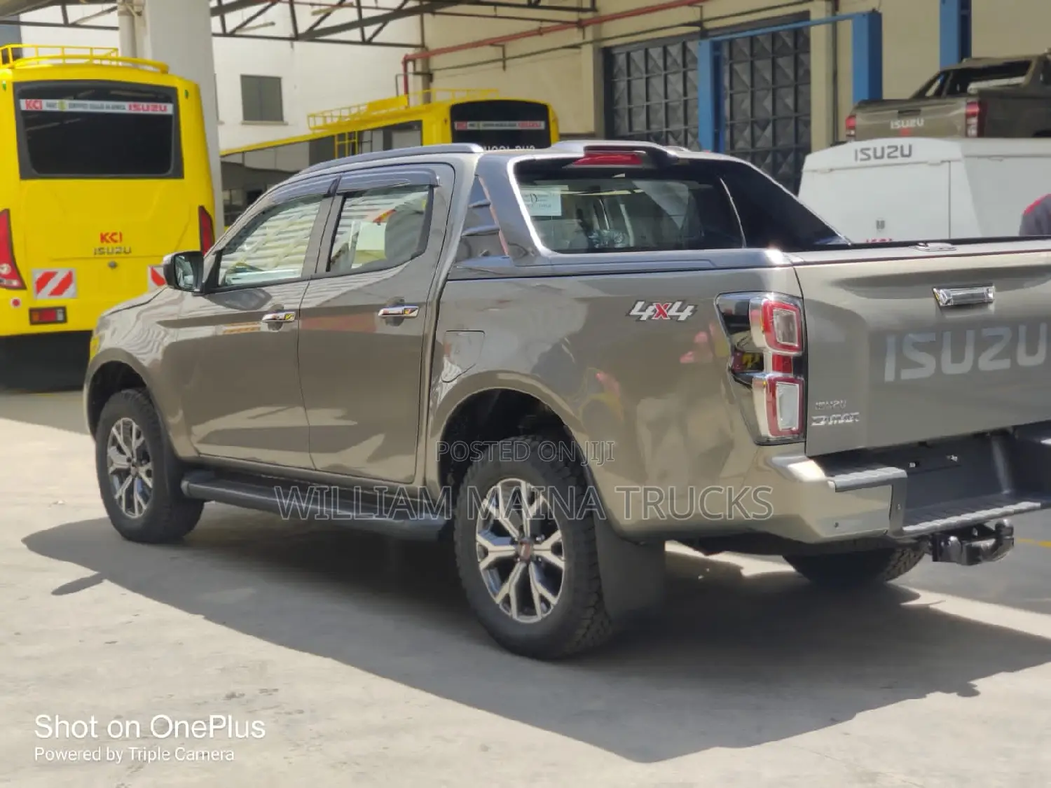 New Isuzu D-MAX 2024 Gray