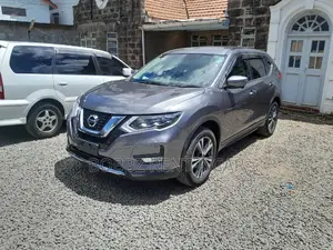 New Xtrail Newshape Available for Car Hire/ Rental