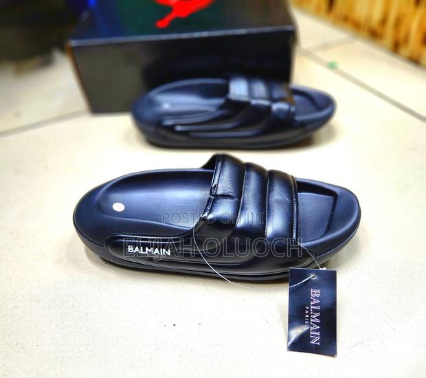 Balmain Slides - thumbnail 2