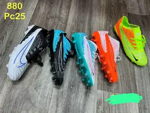 Phantom Football Boots Size 40-45
