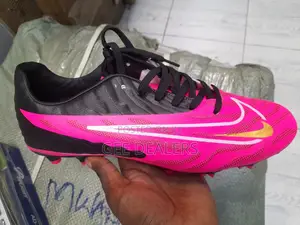 Phantom Football Boots Size 40-45