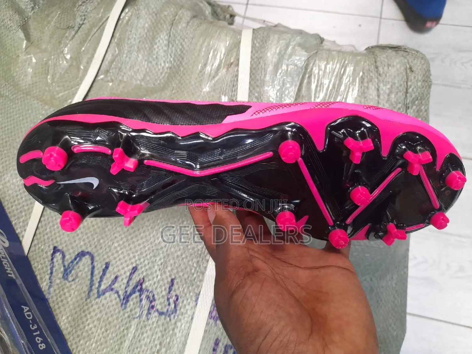 Phantom Football/Soccer Boots Size 40-45