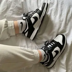 Jordan 1 Low Cut Sneakers