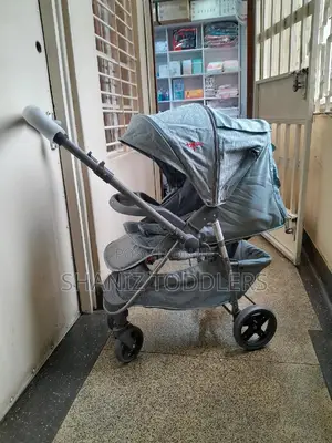 Reversible Handle Stroller * Reversible Handle Stroller
