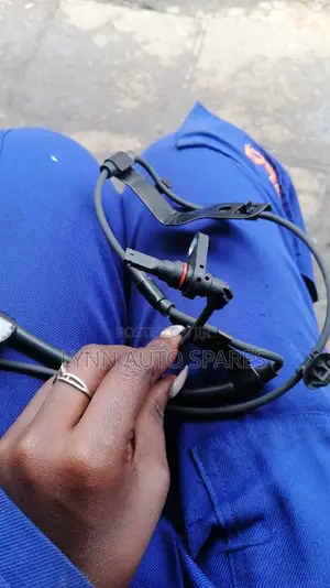 Toyota Hilux Revo Complete Abs Sensor