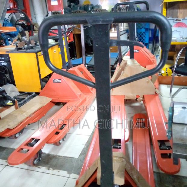 Industrial Hand Pallet Truck 3t , Brand New