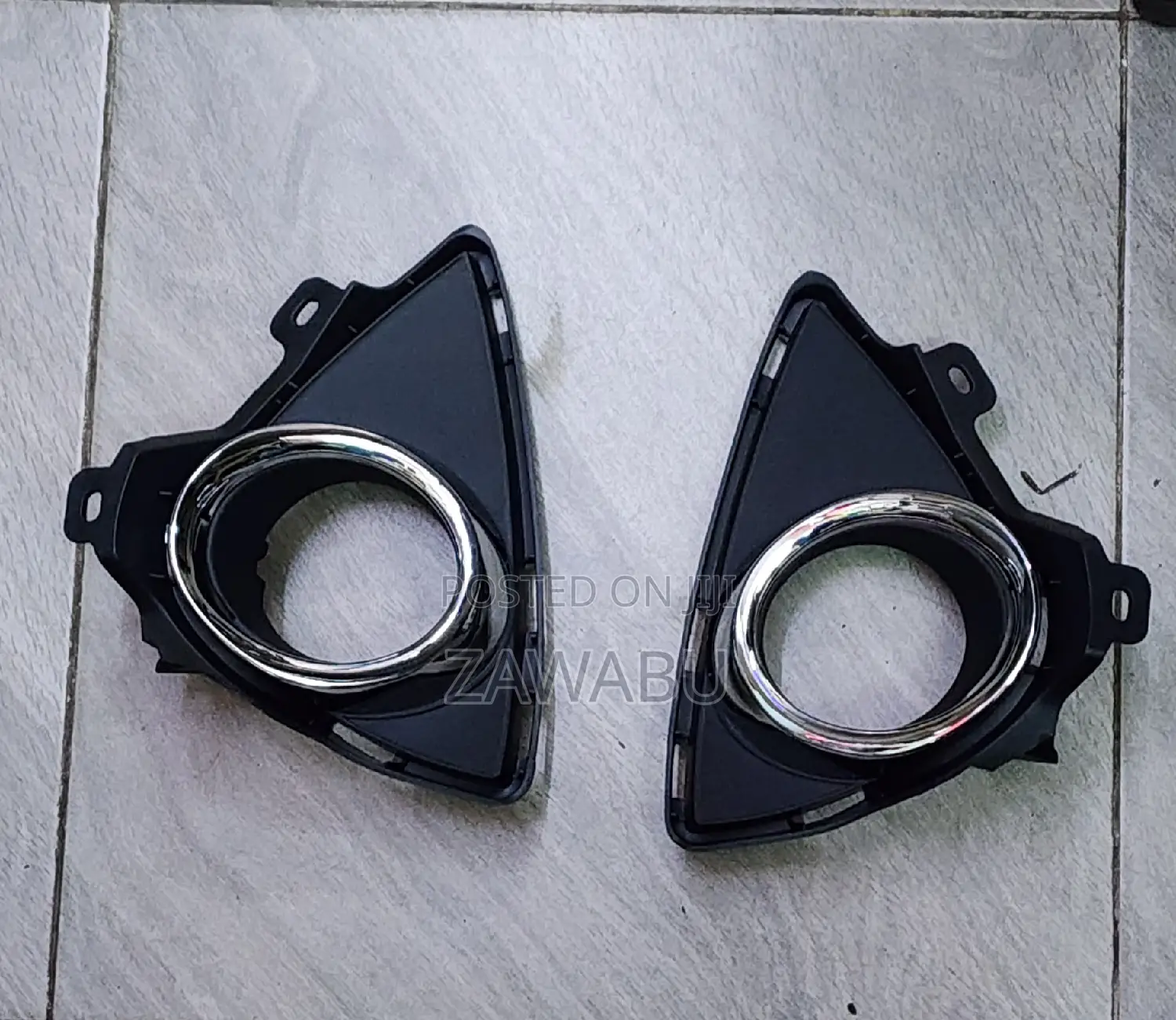 Foglight Cover Auris 2014_
