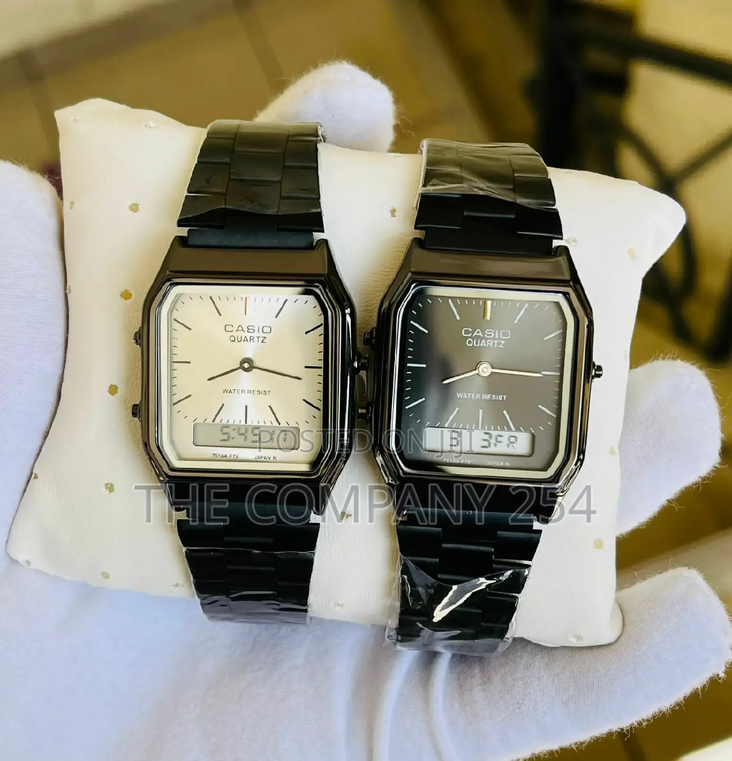 Casio Dualtime
Analogue and Digital Display