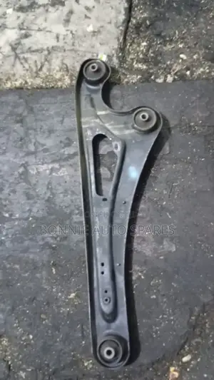 Alto Rear Control Arm