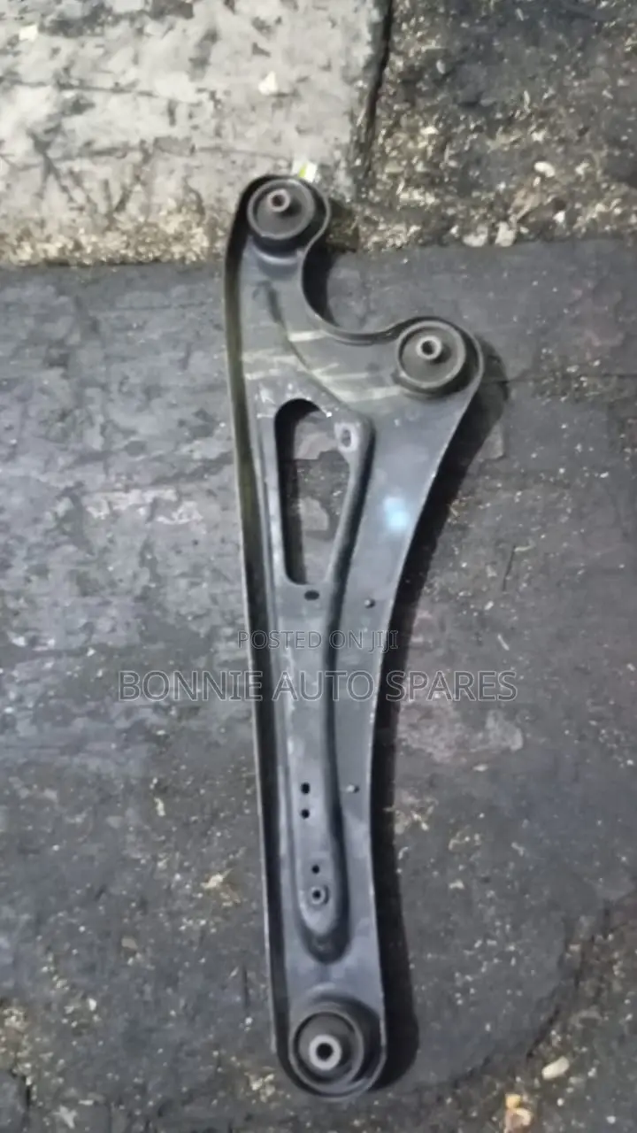 Alto Rear Control Arm
