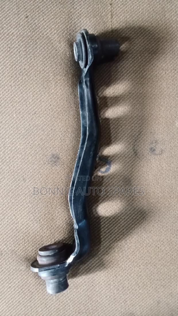 Note /Tiida Control Arm Upper Link - thumbnail 2