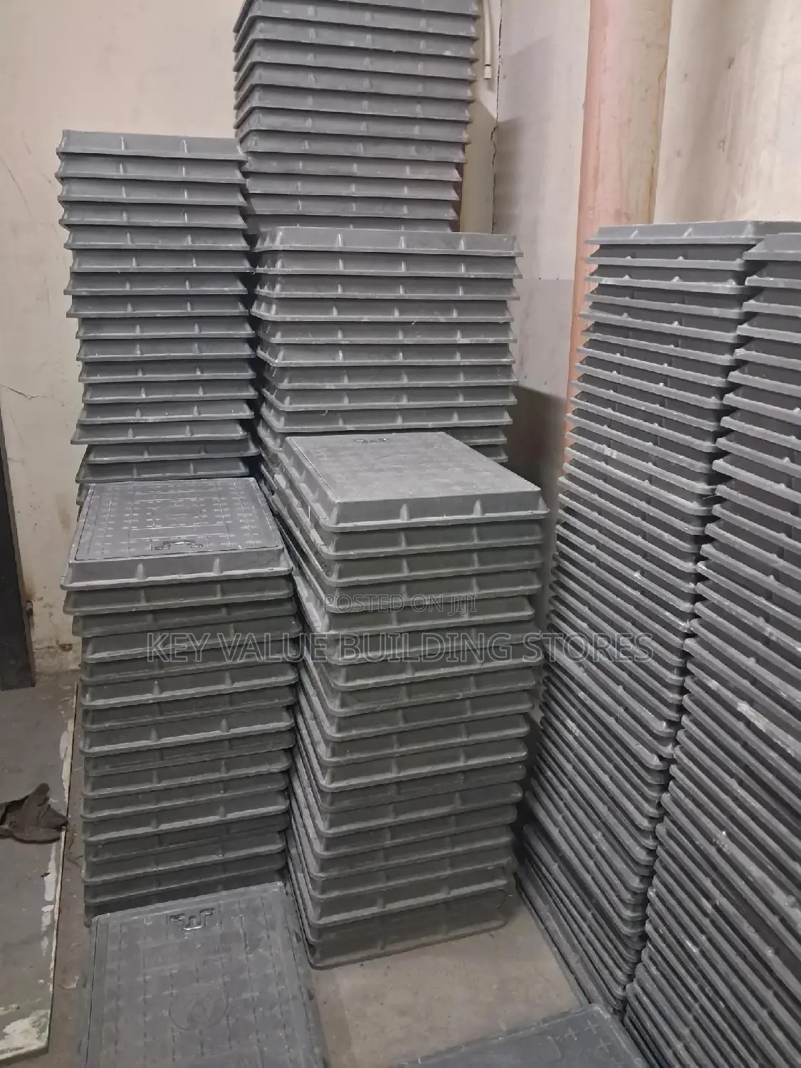 Manhole Covers (18×24)